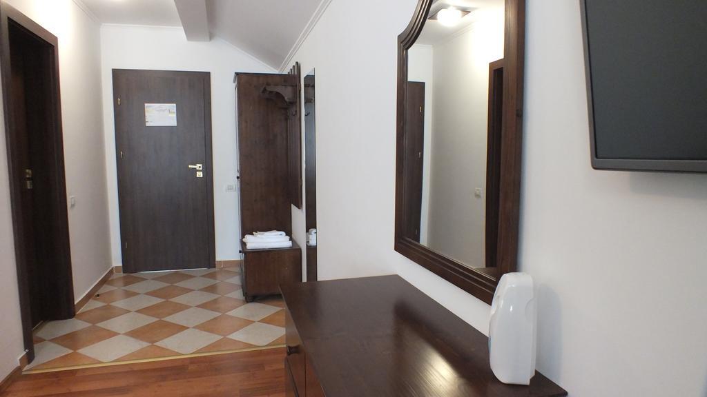 Hanul Cocosul Vitanesti Экстерьер фото