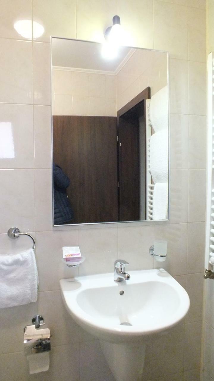 Hanul Cocosul Vitanesti Экстерьер фото